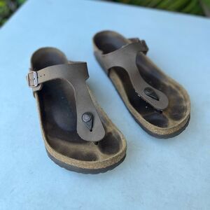 Birkenstock Gizeh Sandals Womens Size: 39 (US Size: 8 - 8.5)